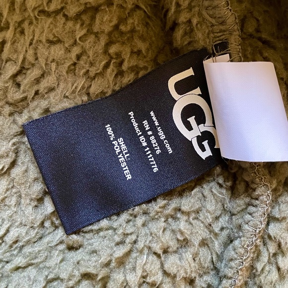 UGG Women’s Annona Sherpa Travel Cardigan Coat - Picture 6 of 7